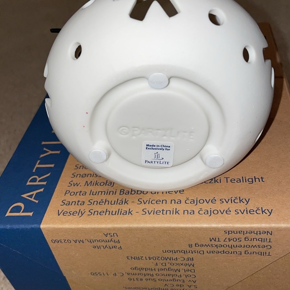 Very Cute PartyLite P91946 Santa Snow Tealight Holder ⛄️Bundle for a Discount⛄️ - Picture 3 of 4